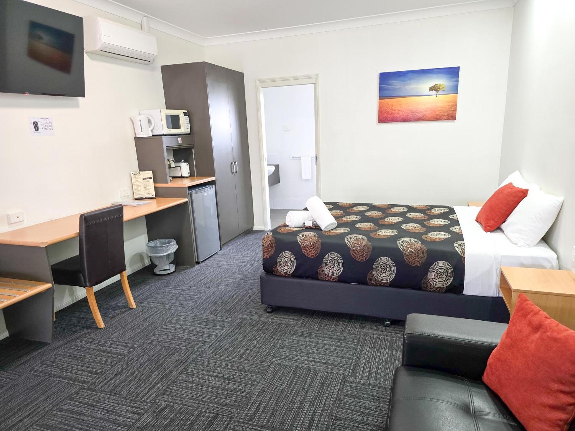 Ascot Lodge Motor Inn Кингарой Экстерьер фото