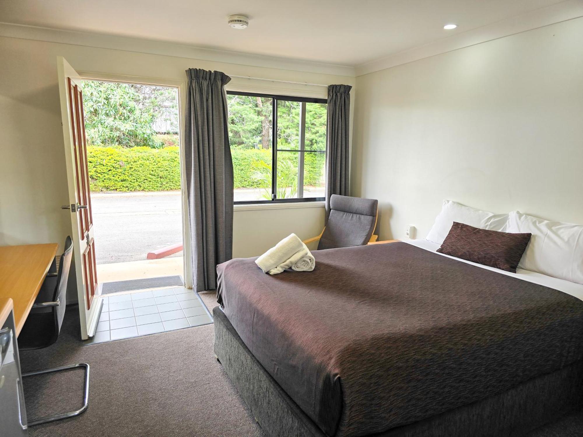 Ascot Lodge Motor Inn Кингарой Экстерьер фото