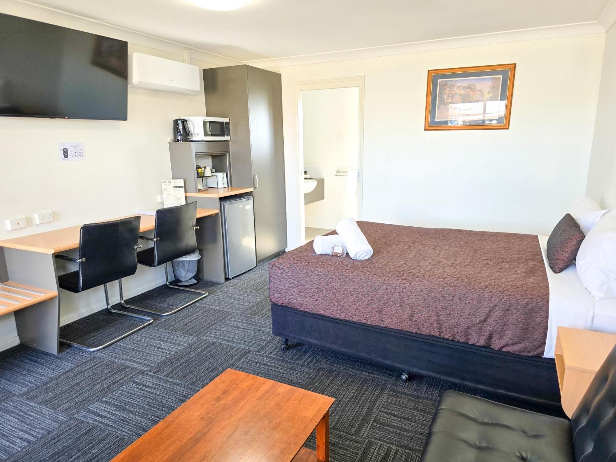 Ascot Lodge Motor Inn Кингарой Экстерьер фото