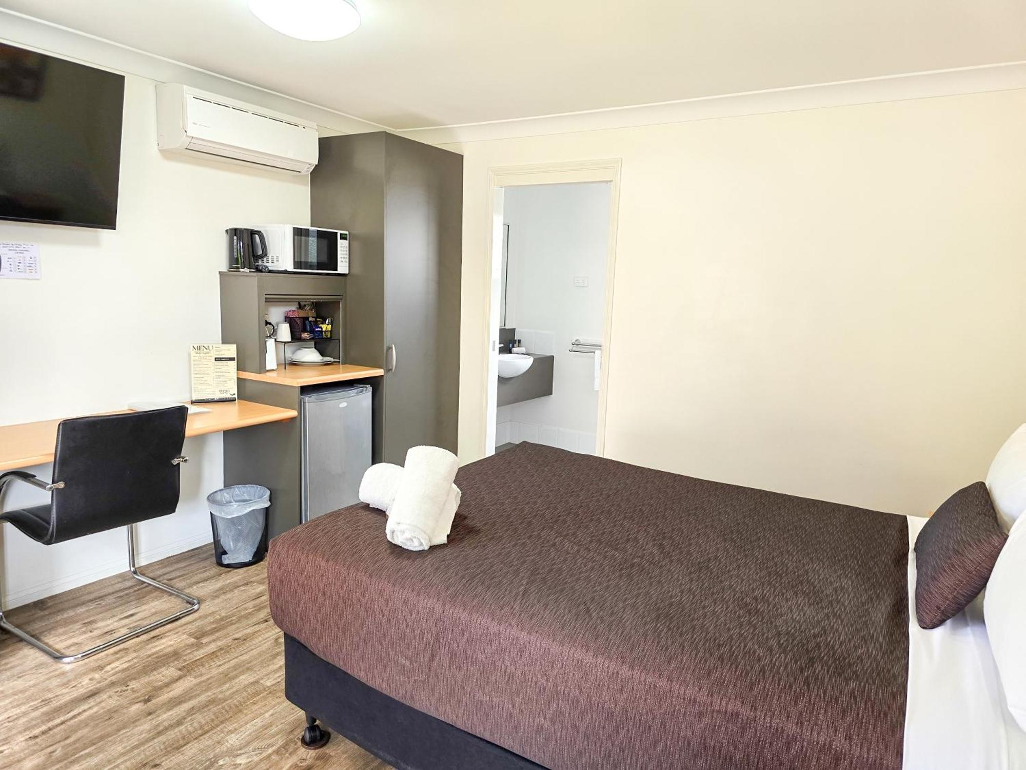 Ascot Lodge Motor Inn Кингарой Экстерьер фото